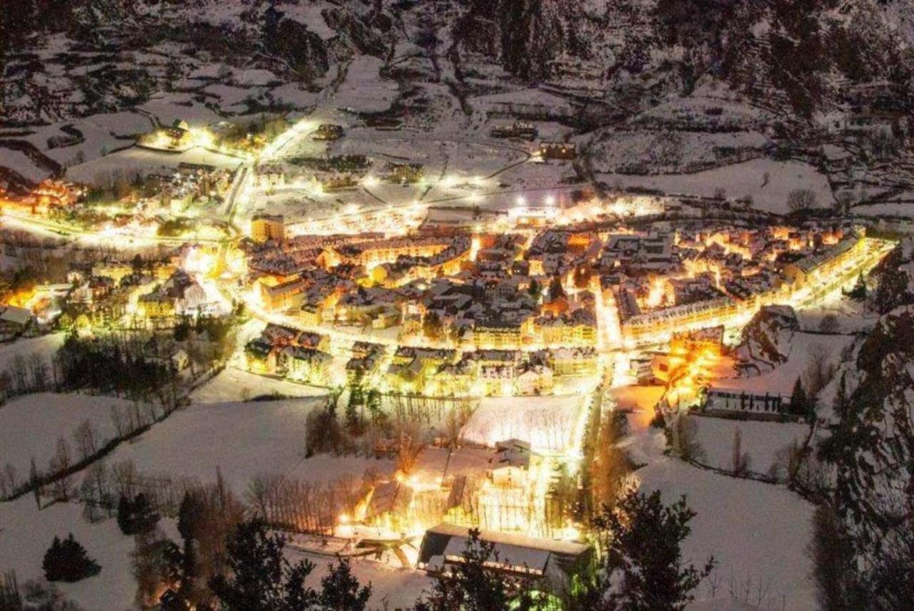 Ballbenas Benasque Extérieur photo